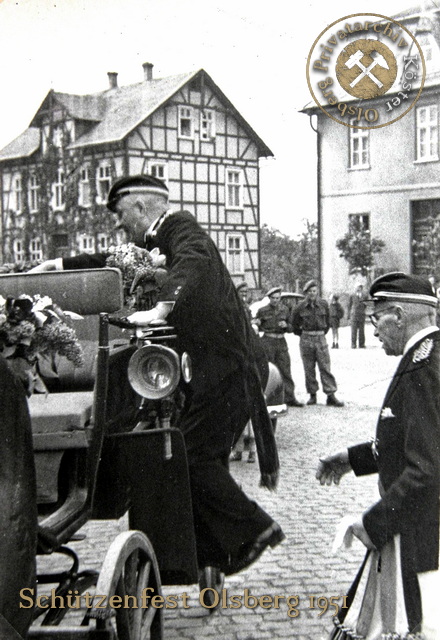 Schützenfest in Olsberg 1951 - Festzug am Sonntag