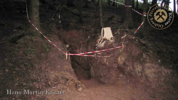 Briloner Eisenberg - Ausgrabung am Sahlborner Stollen