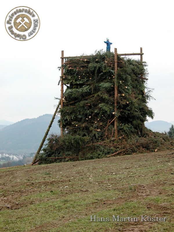 Gierskopp - Osterfeuer auf der Kienegge 2004