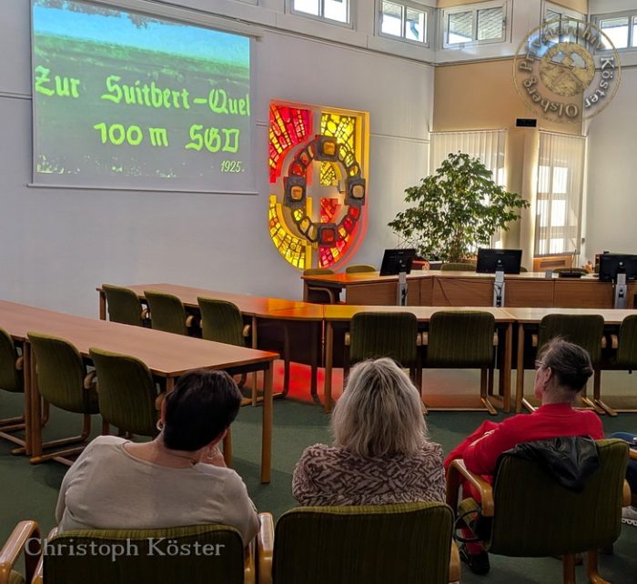 Olsberg - Landfrauen auf Zeitreise im Rathaus
