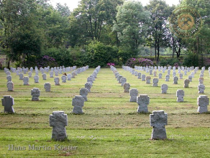 Eversberg - Die Kriegsgräberanlage 2004
